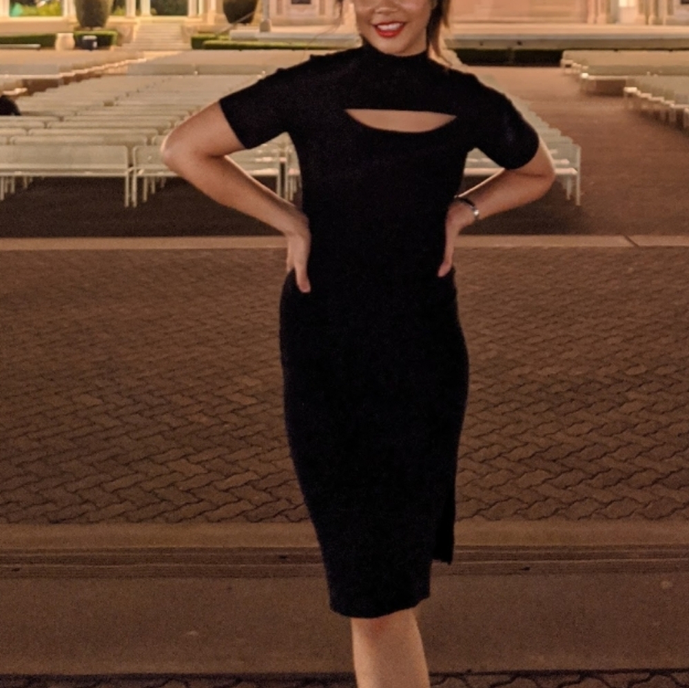 Black body con dress with cutout